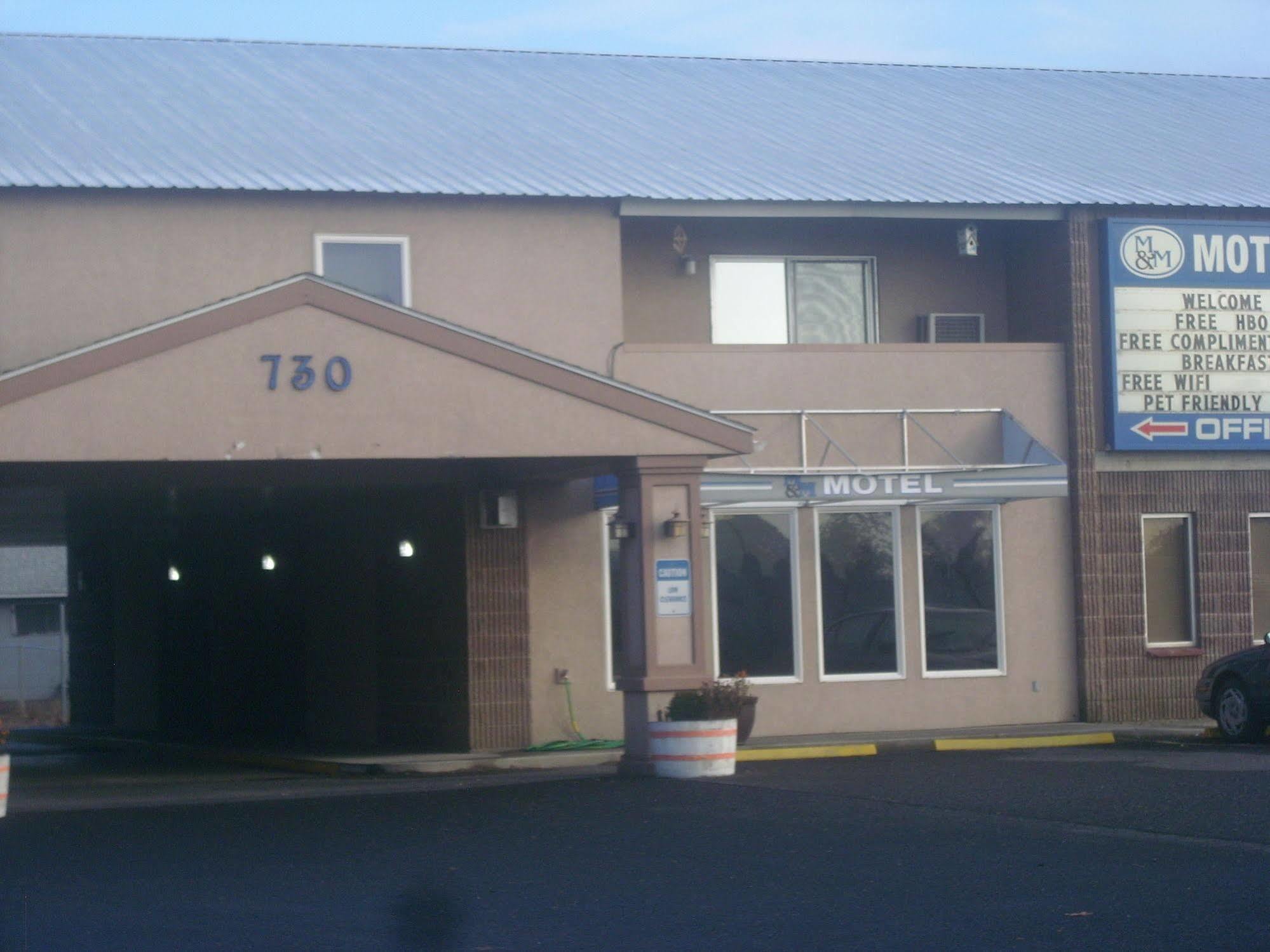 M&M Motel Connell Екстериор снимка