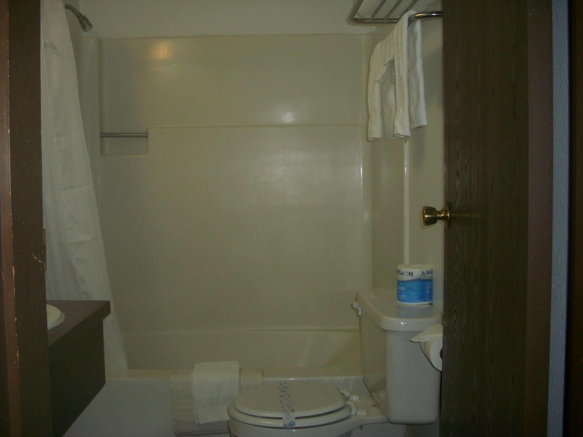 M&M Motel Connell Екстериор снимка