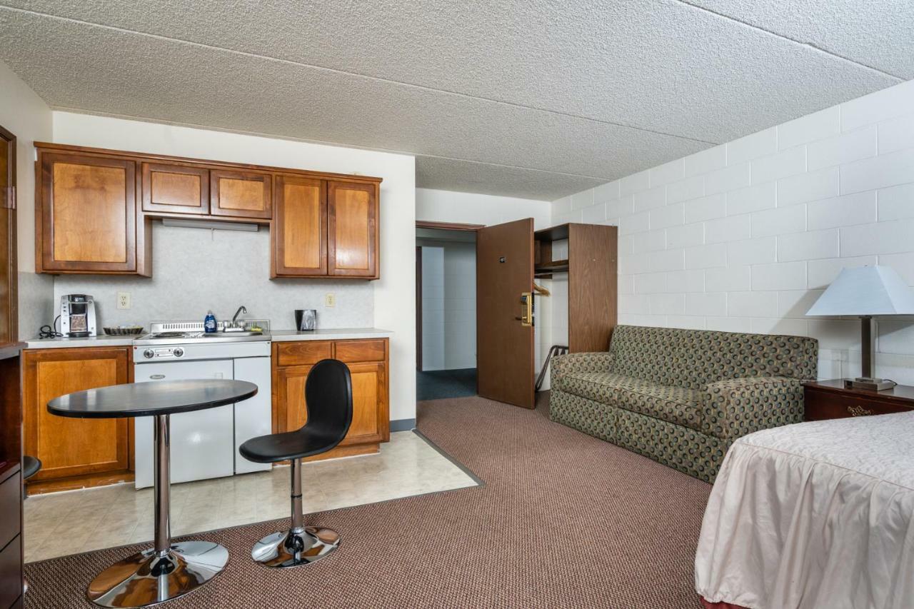 M&M Motel Connell Екстериор снимка